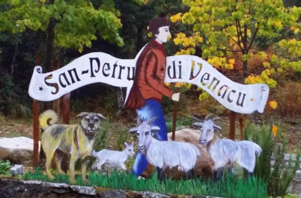 A.Casetta Santo-Pietro-di-Venaco Bagian luar foto